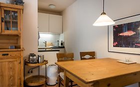 goethezimmer Ferienwohnungen an der Ilmbrücke